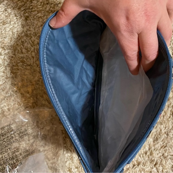 New Vera Bradley Grand Travel Cosmetic Bag Cats Meow Blue Cat Kitten Make Up - Picture 2 of 2